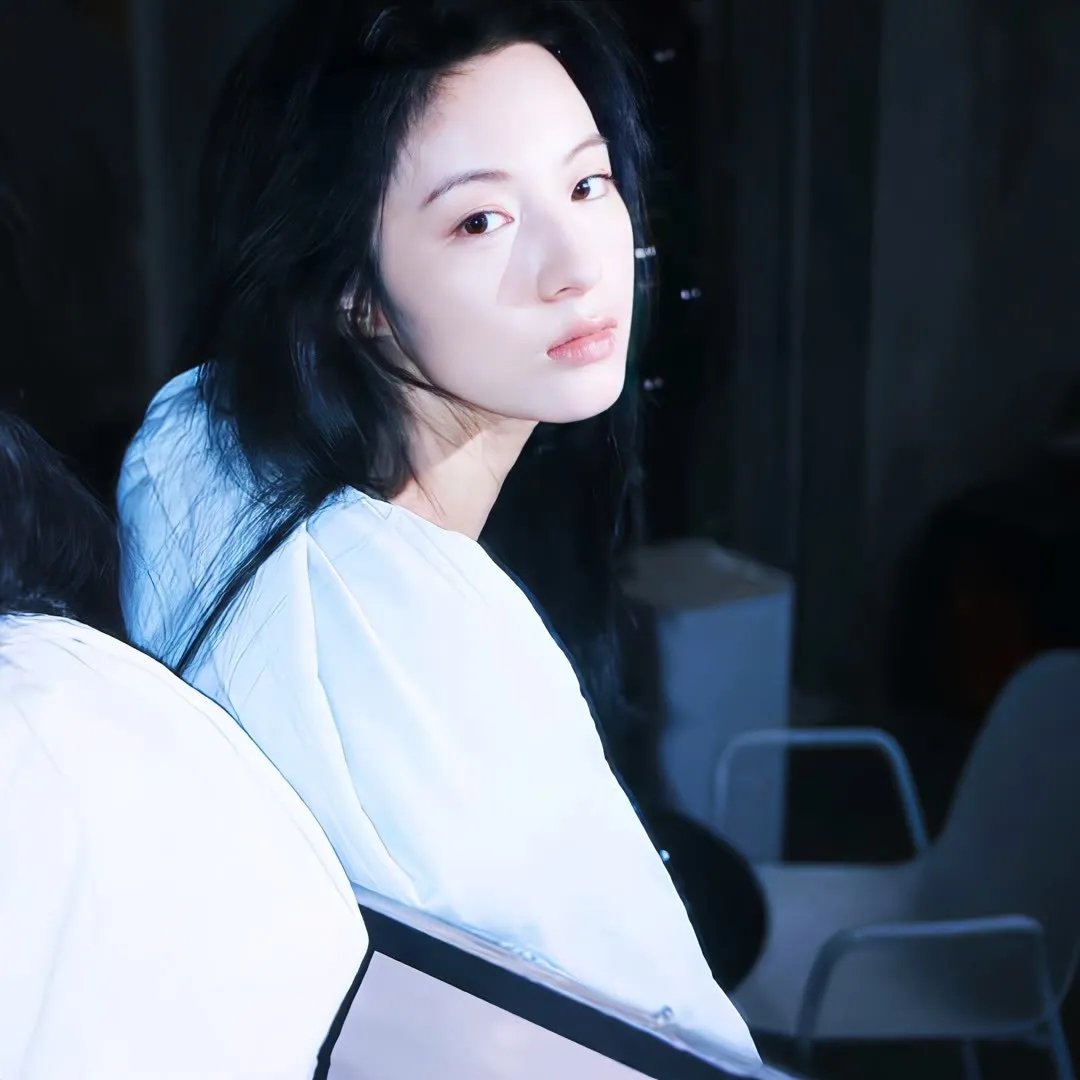 小镇大谎